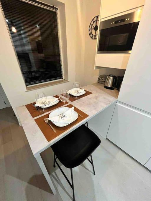 Appartement Avec Parking Gratuit Sur Place 5d *